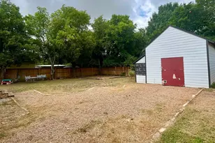 2965 Clovis Ave, Dallas, TX 75233 - Photo 17