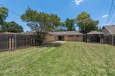 909 Egyptian Way, Grand Prairie, TX 75050 - Photo 29
