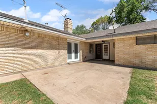909 Egyptian Way, Grand Prairie, TX 75050 - Photo 29