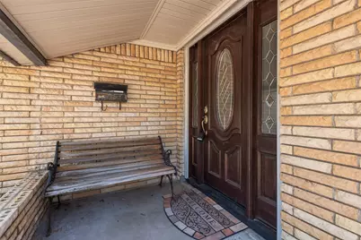909 Egyptian Way, Grand Prairie, TX 75050 - Photo 7