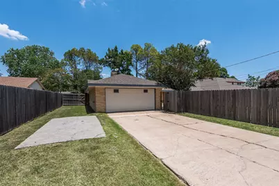 909 Egyptian Way, Grand Prairie, TX 75050 - Photo 31