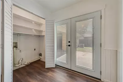 909 Egyptian Way, Grand Prairie, TX 75050 - Photo 17