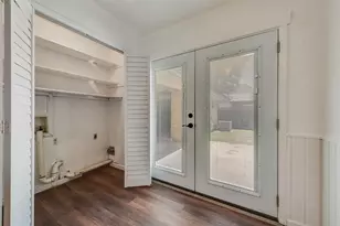 909 Egyptian Way, Grand Prairie, TX 75050 - Photo 17