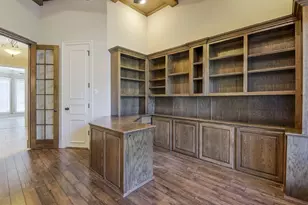 1320 N Creek Cir, Waxahachie, TX 75165 - Photo 11