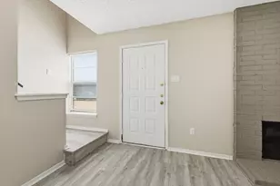 316 Cambridge Dr, Saginaw, TX 76179 - Photo 5