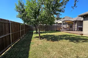 452 Paddle Dr, Crowley, TX 76036 - Photo 37