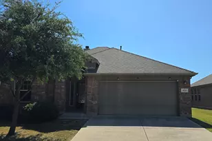 452 Paddle Dr, Crowley, TX 76036 - Photo 3