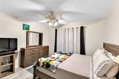 800 Patricia Street, Irving, TX 75060 - Photo 13
