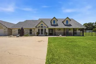 3102 Walnut Creek Pkwy, Granbury, TX 76049 - Photo 5