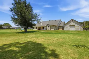3102 Walnut Creek Pkwy, Granbury, TX 76049 - Photo 35