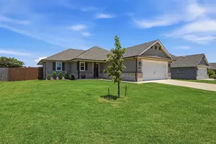 111 Mustang Dr, Lindsay, TX 76240 - Photo 3