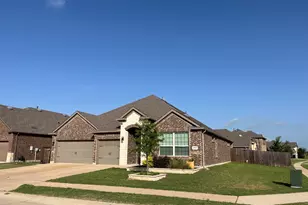 3217 Shady Brook Ln, Aubrey, TX 76227 - Photo 3