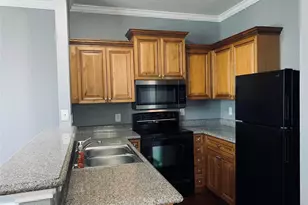 2304 Aldergate Dr, Arlington, TX 76012 - Photo 5