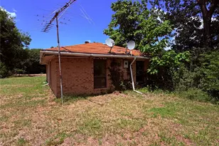 690 County Rd 24745, Brookston, TX 75421 - Photo 3