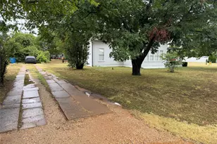601 N San Jacinto St, Whitney, TX 76692 - Photo 9