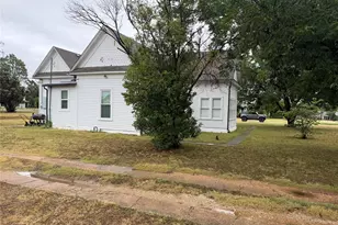 601 N San Jacinto St, Whitney, TX 76692 - Photo 13