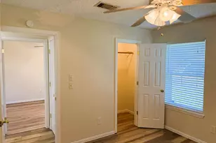 6406 Willow Springs Dr, Arlington, TX 76001 - Photo 11