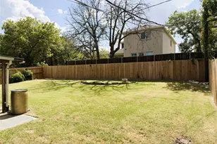 6406 Willow Springs Dr, Arlington, TX 76001 - Photo 19