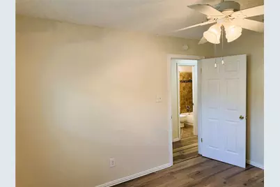 6406 Willow Springs Drive, Arlington, TX 76001 - Photo 13