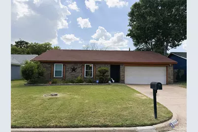 6406 Willow Springs Drive, Arlington, TX 76001 - Photo 1