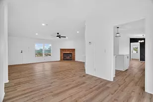 5803 Kentucky St, Joshua, TX 76058 - Photo 11