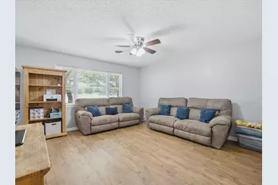 714 Decatur Street, Bowie, TX 76230 - Photo 5