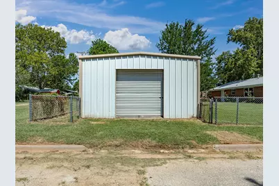 714 Decatur Street, Bowie, TX 76230 - Photo 3