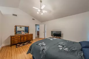8252 Lesley Ln, Watauga, TX 76148 - Photo 27