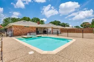 1005 De Pauw Dr, Arlington, TX 76012 - Photo 23