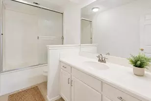 1005 De Pauw Dr, Arlington, TX 76012 - Photo 15