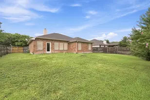1301 Embercrest Dr, Midlothian, TX 76065 - Photo 15