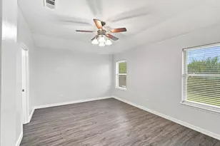 1301 Embercrest Dr, Midlothian, TX 76065 - Photo 9