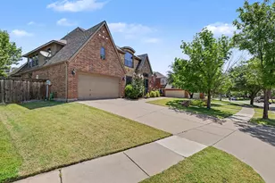 4216 Boxwood Dr, Denton, TX 76208 - Photo 3