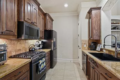 728 Rockingham Drive, Irving, TX 75063 - Photo 17