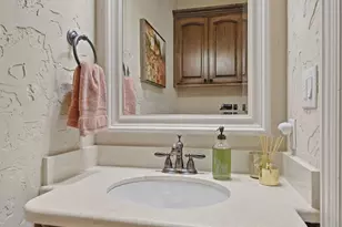 728 Rockingham Dr, Irving, TX 75063 - Photo 23