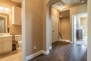 5733 Lois Ln, Plano, TX 75024 - Photo 17
