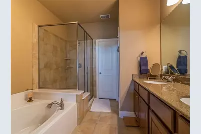 5733 Lois Lane, Plano, TX 75024 - Photo 13