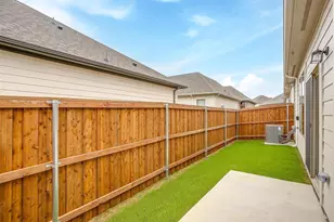 10418 Palmera St, Fort Worth, TX 76126 - Photo 9