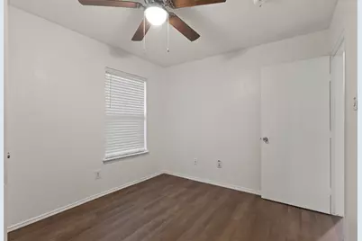 4650 Mexicana Road, Dallas, TX 75212 - Photo 9