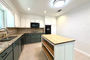 5700 Stage Line Dr, Arlington, TX 76017 - Photo 11