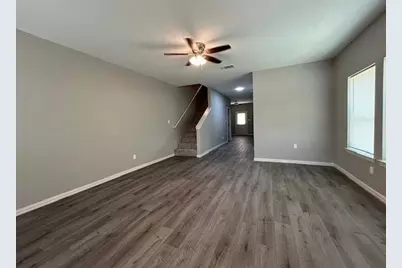 406 E Bonham Street, Tom Bean, TX 75491 - Photo 7