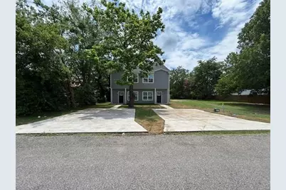 406 E Bonham Street, Tom Bean, TX 75491 - Photo 31