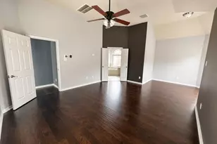 1410 Nighthawk Ln, Mansfield, TX 76063 - Photo 7