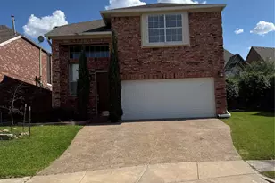 556 Silver Maple Dr, Irving, TX 75063 - Photo 1