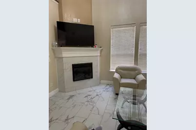 556 Silver Maple Drive, Irving, TX 75063 - Photo 5