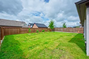 1717 Mcdougall Crk, Van Alstyne, TX 75495 - Photo 3