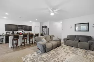 540 S Heights Dr, Crowley, TX 76036 - Photo 7