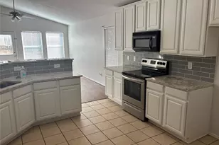 10124 Pear St, Fort Worth, TX 76244 - Photo 5