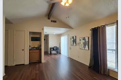 6816 S Creek Drive, Fort Worth, TX 76133 - Photo 3