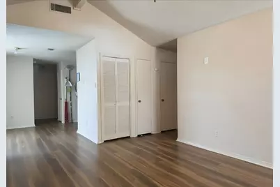 6816 S Creek Drive, Fort Worth, TX 76133 - Photo 13